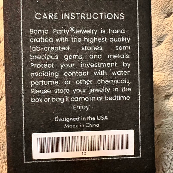 Luxe Bomb party rings 2024 - Picture 5 of 5